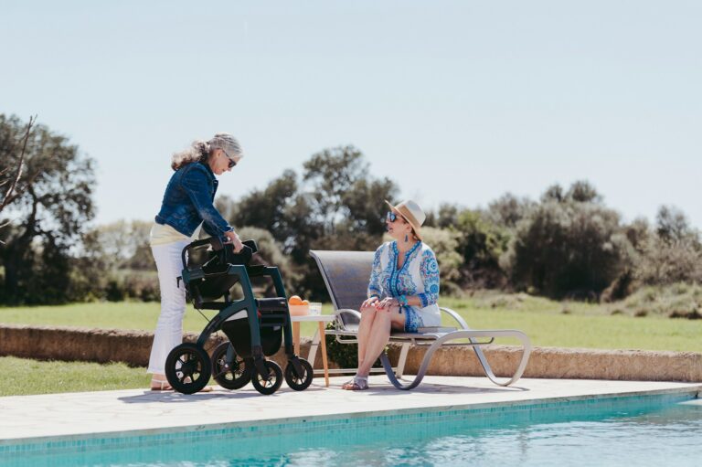 Personne handicapée ou à mobilité réduite en thalassothérapie.